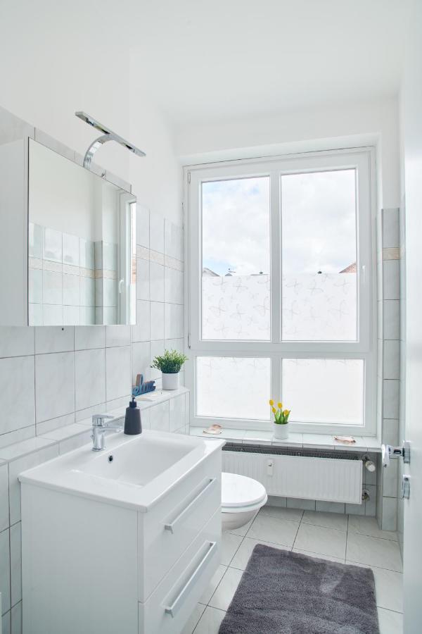 ליבק Ferienwohnung Hafenbucht Moba-Travel מראה חיצוני תמונה